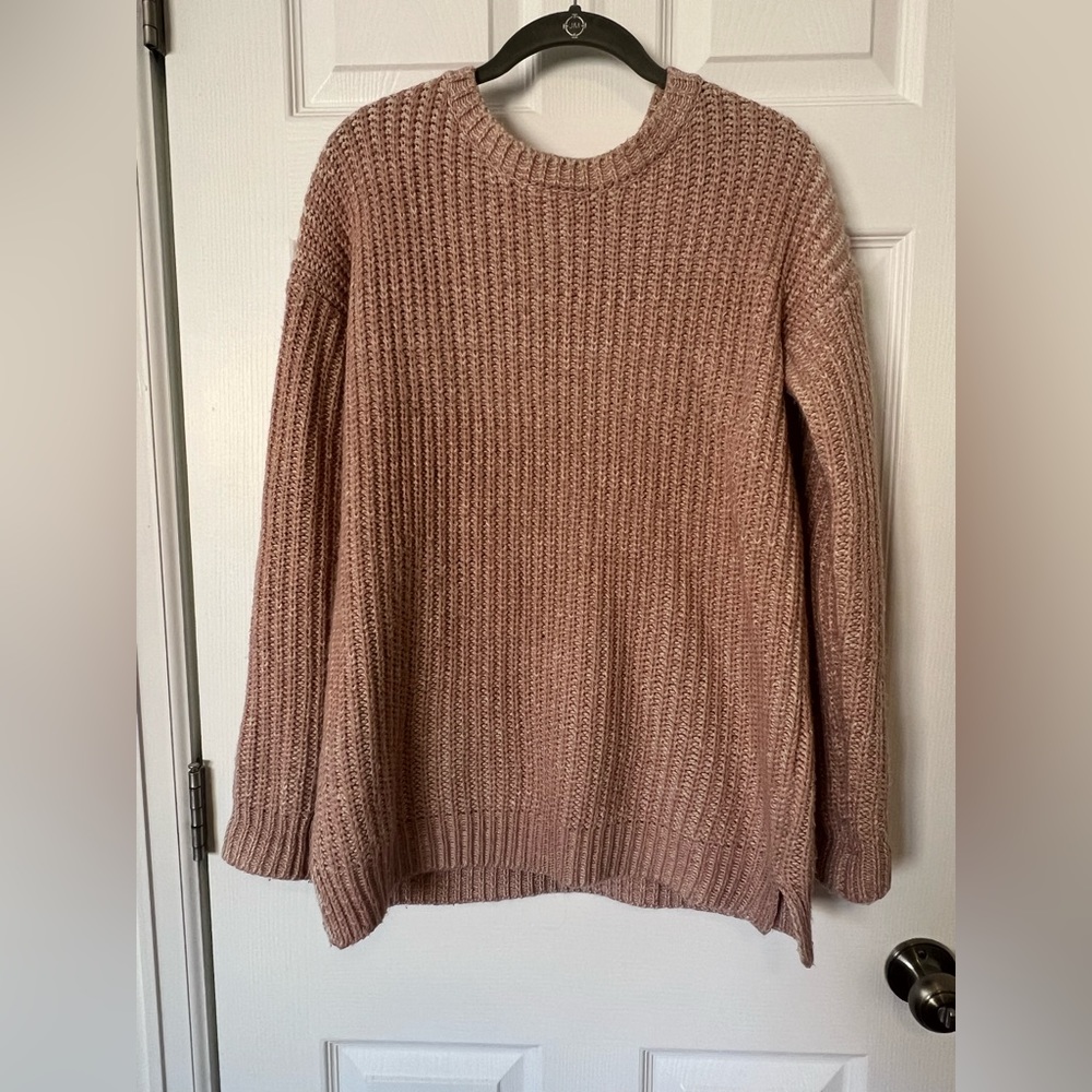 Forever 21 Pink Chunky Knit Sweater. Size medium